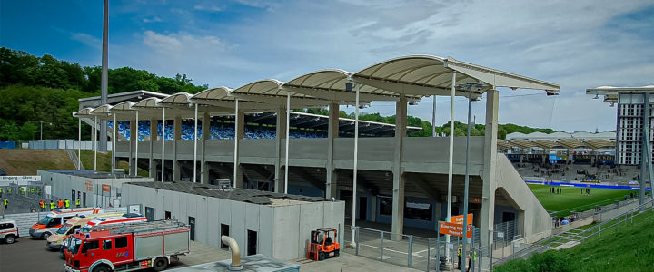 HLF 23/46-2 bei Brandsicherheitswache im LuPa