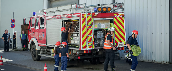 Jugendfeuerwehr begeistert bei Übung Jugendfeuerwehr begeistert bei Übung